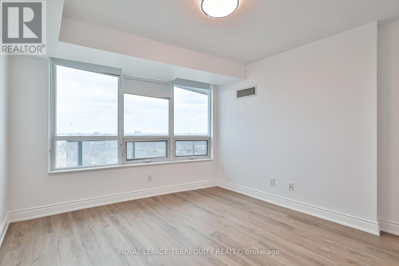 2411 - 15 Greenview Avenue, Toronto, Ontario  M2M 4M7 - Photo 24 - C12077340