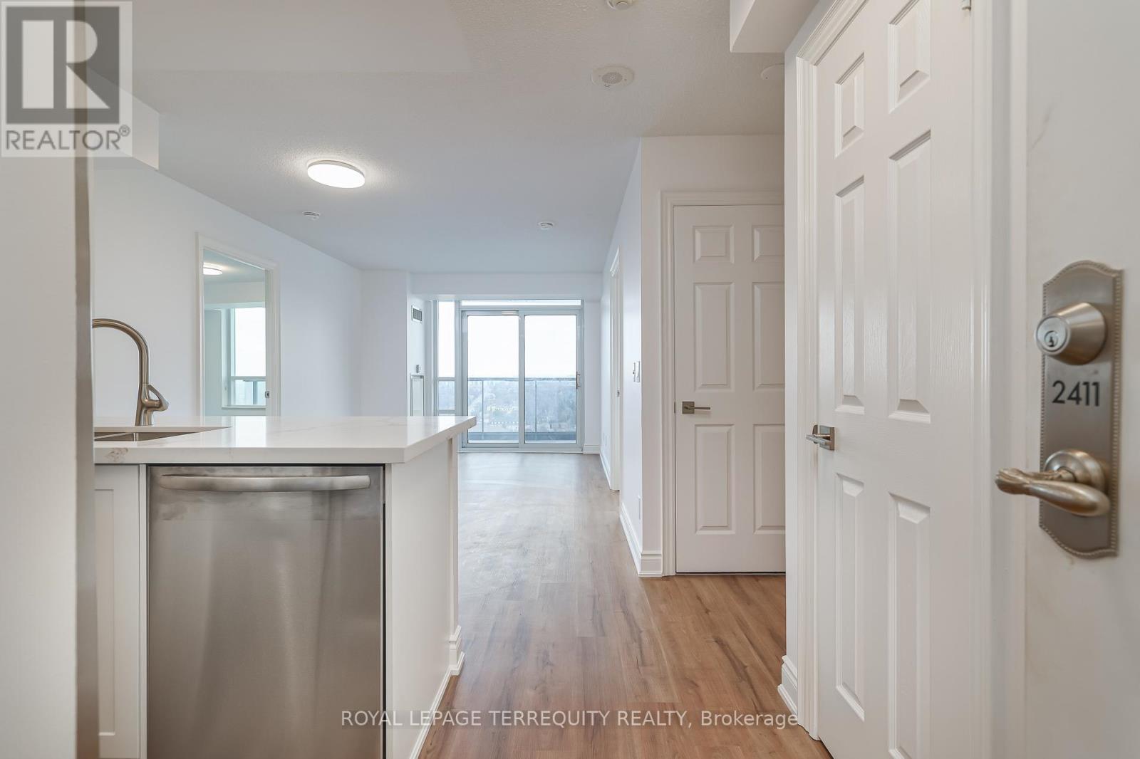 2411 - 15 Greenview Avenue, Toronto, Ontario  M2M 4M7 - Photo 8 - C12077340