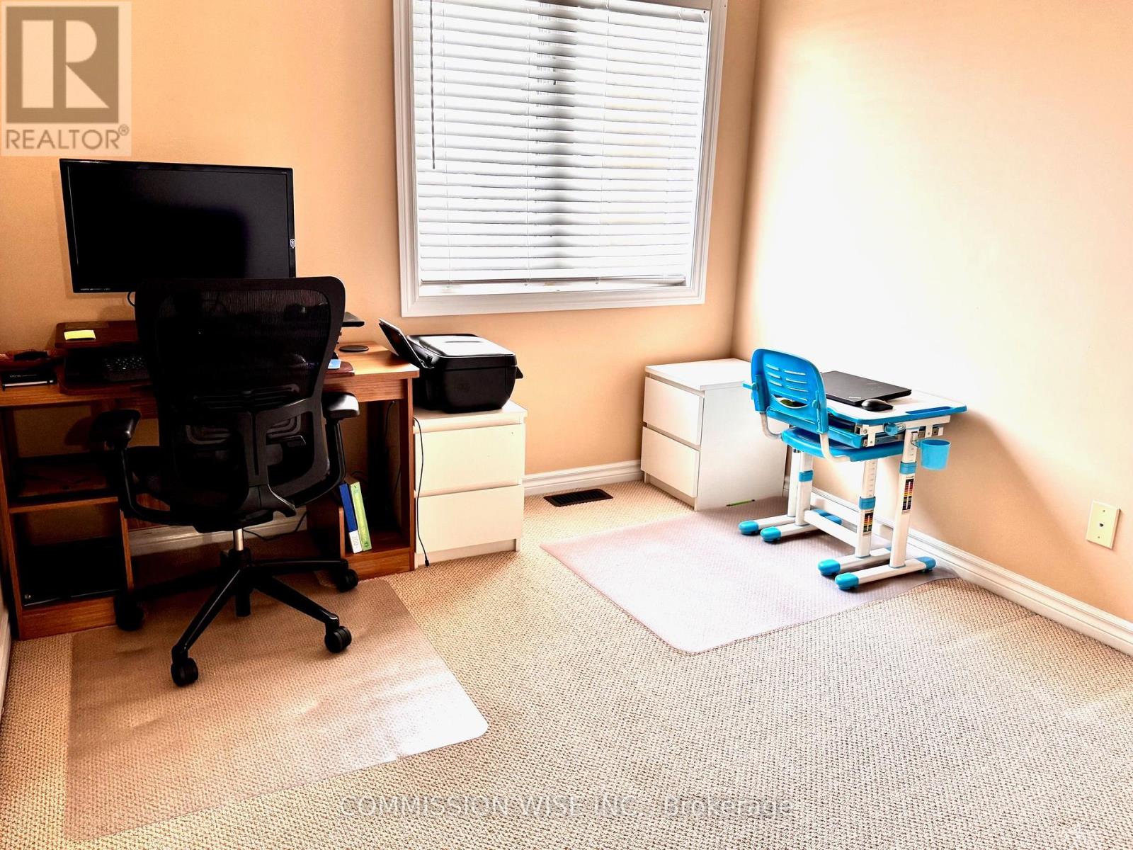 354 Kingbrook Drive, Ottawa, Ontario  K2M 0G2 - Photo 18 - X12077331