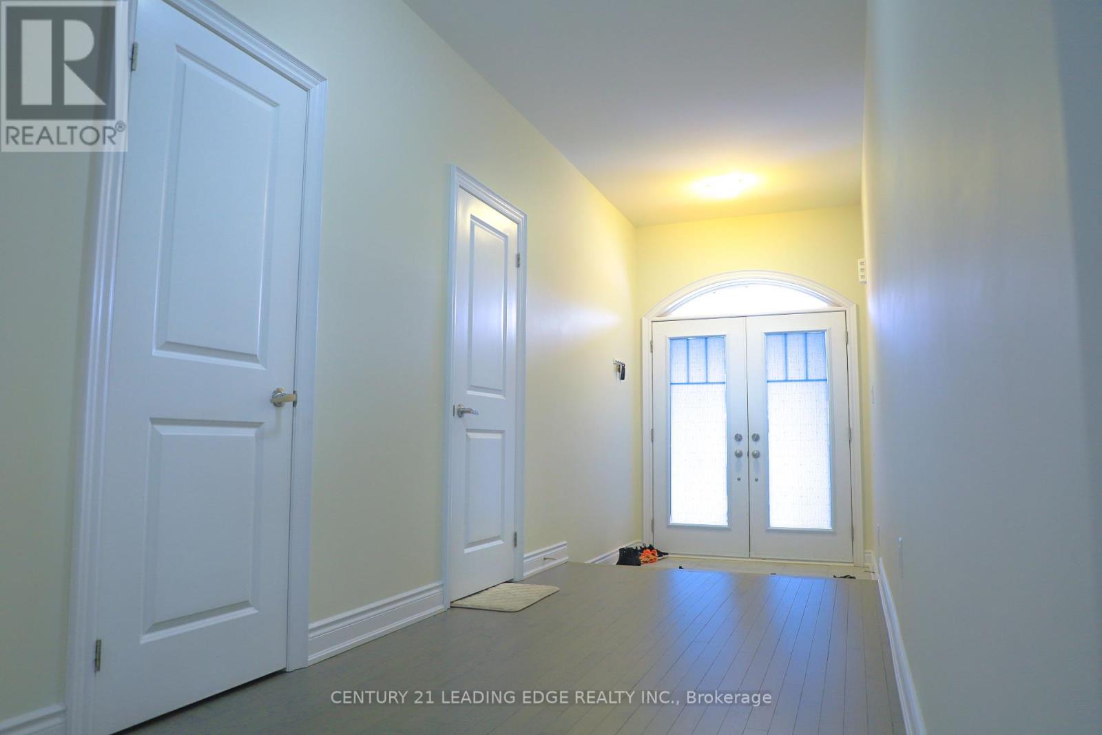 Property at 50 MAC CAMPBELL WAY S image 5