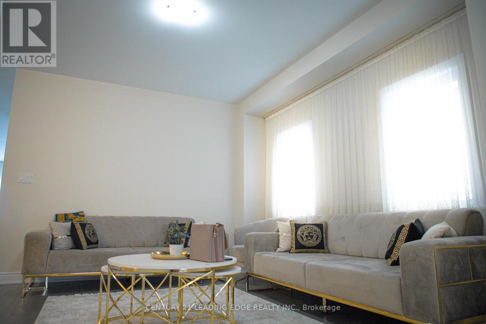 50 Mac Campbell Way S, Bradford West Gwillimbury, Ontario  L3Z 4M7 - Photo 8 - N12077343