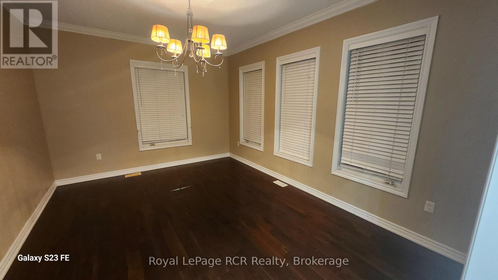 201 Eight Avenue, New Tecumseth, Ontario  L9R 1Z6 - Photo 8 - N12011091