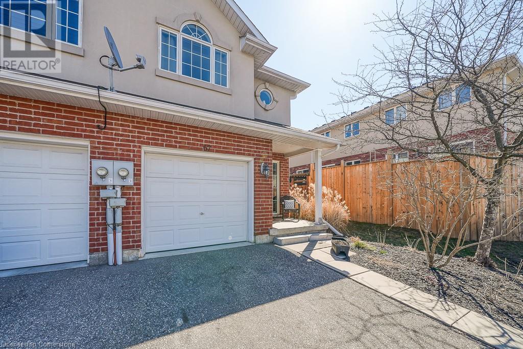 20 Mcconkey Crescent Unit# 67, Brantford, Ontario  N3S 0C1 - Photo 2 - 40709647