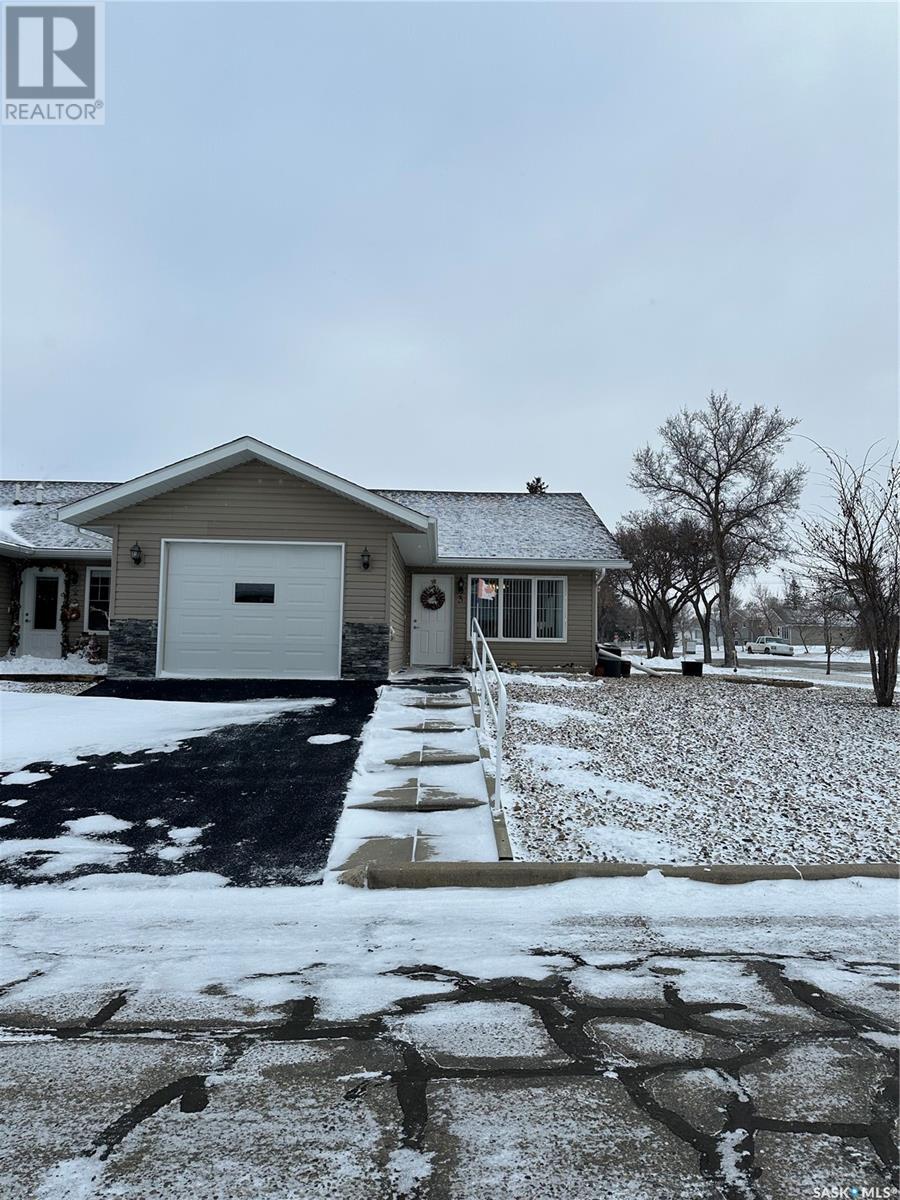 3 401 3rd Avenue E, Assiniboia, Saskatchewan  S0H 0B0 - Photo 16 - SK992199