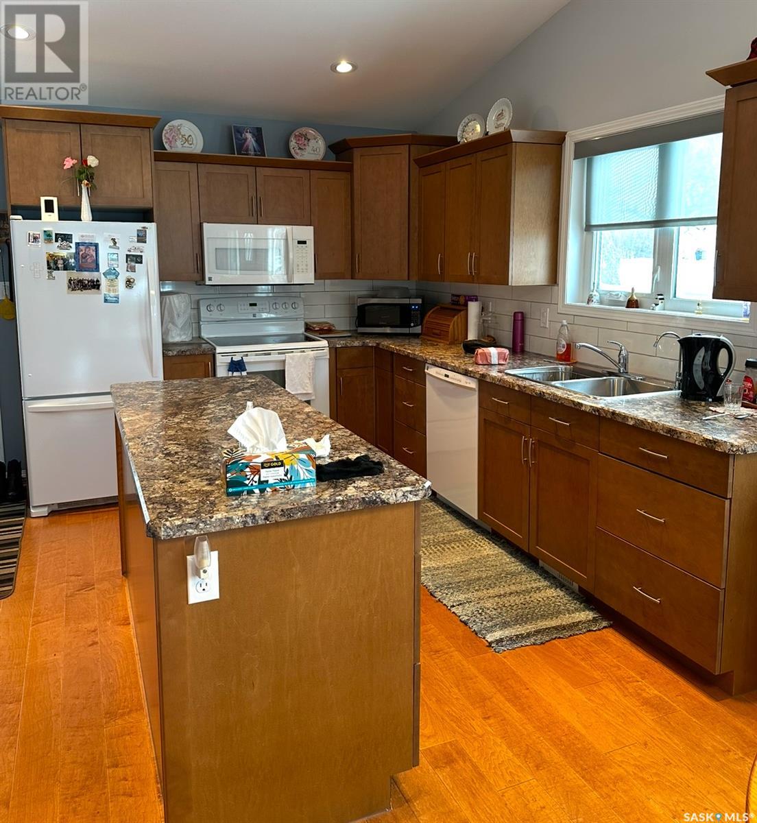 3 401 3rd Avenue E, Assiniboia, Saskatchewan  S0H 0B0 - Photo 5 - SK992199
