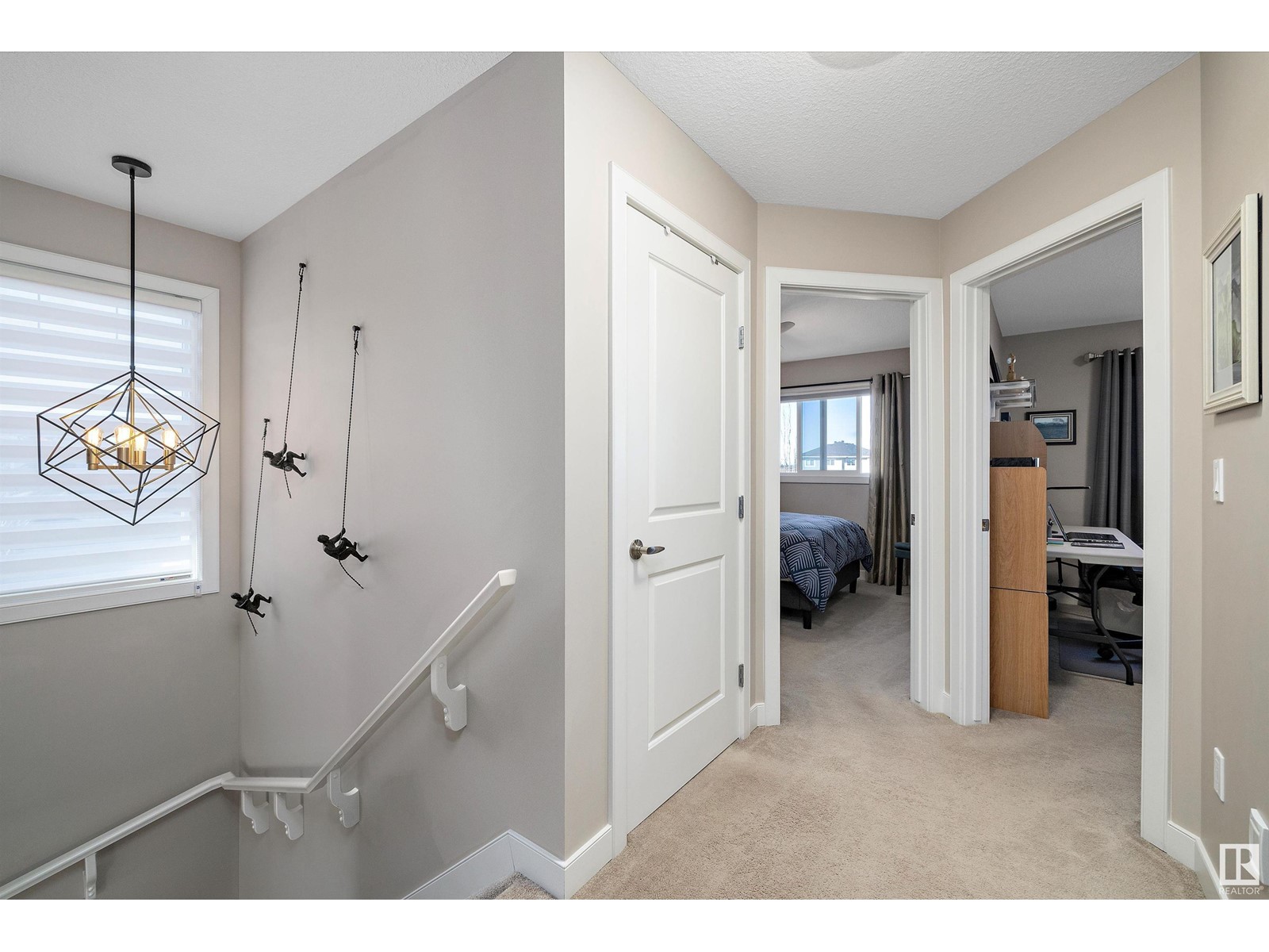 Property at 60 AVERY CV image 2