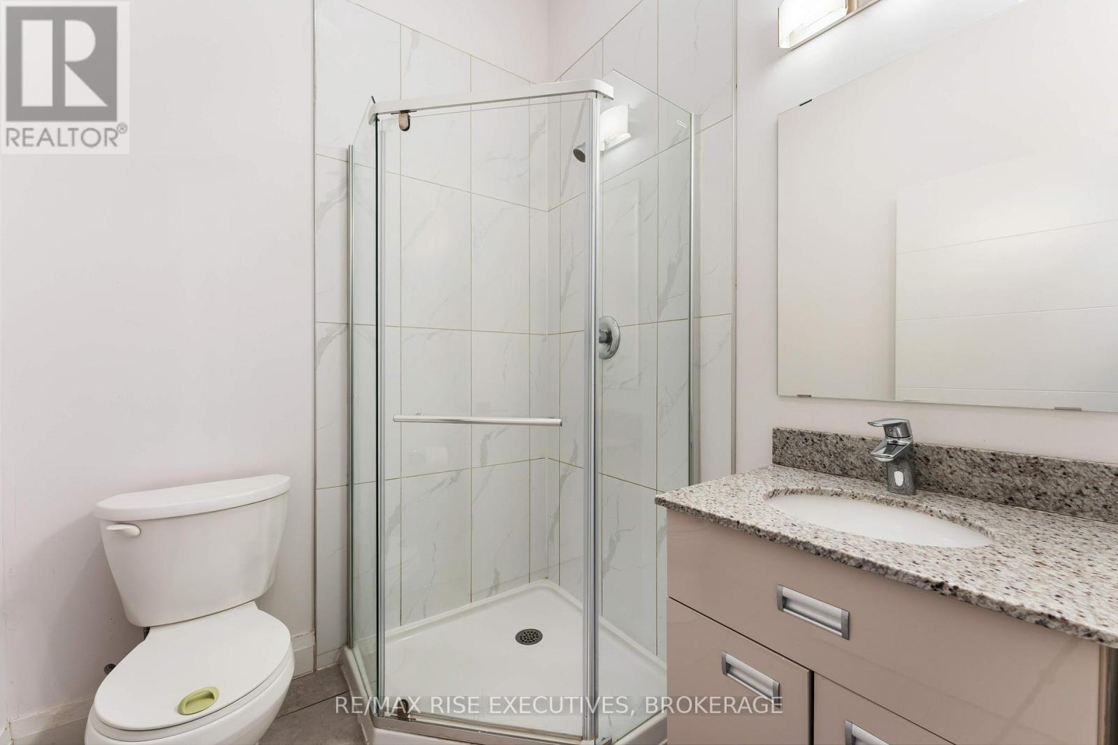 104 - 652 Princess Street, Kingston, Ontario  K7L 3Z9 - Photo 6 - X12077428