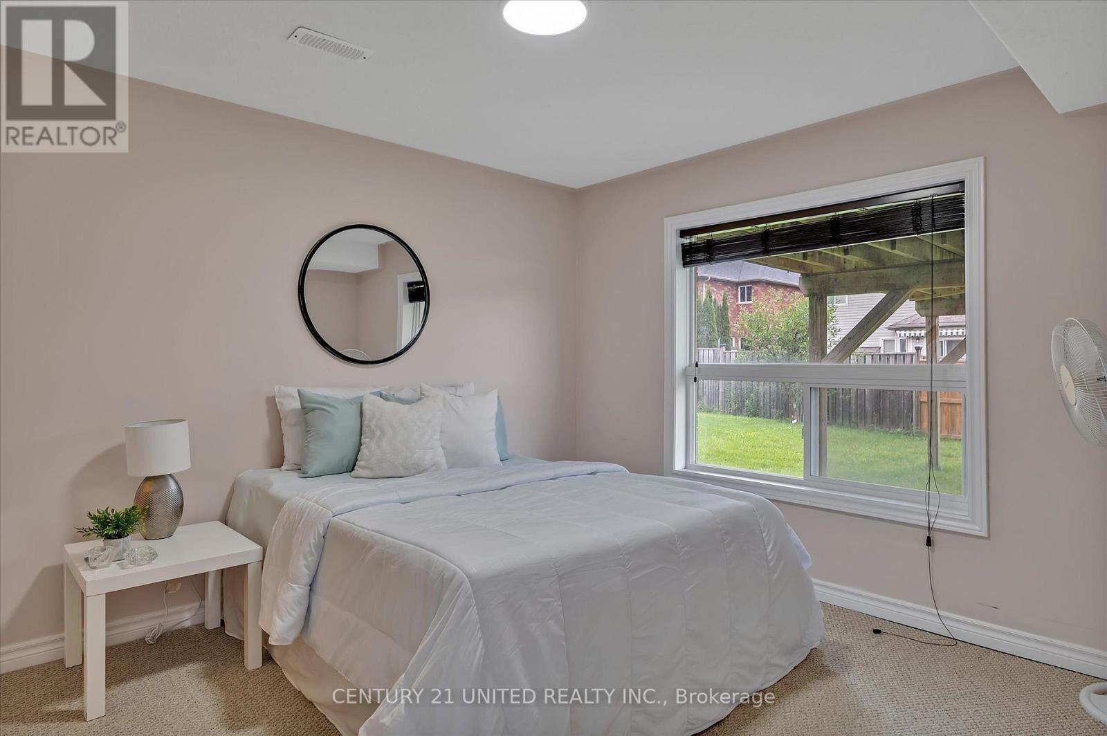 213 Farrier Crescent, Peterborough North, Ontario  K9L 0A6 - Photo 33 - X12077490