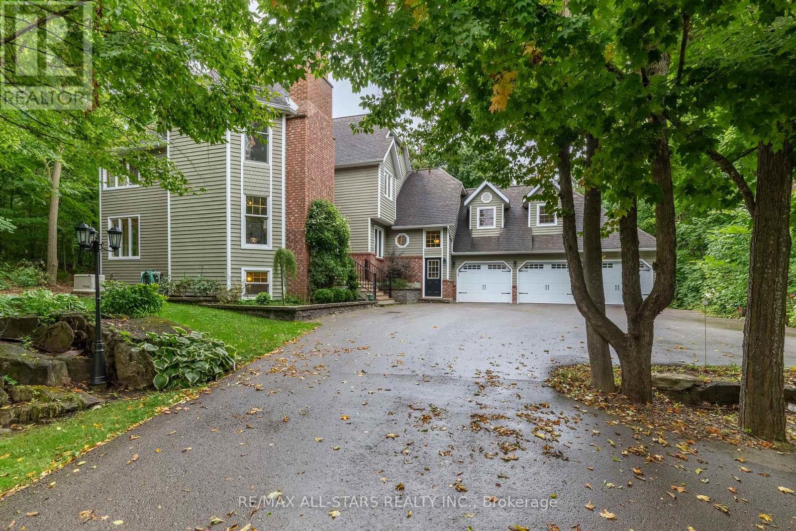 11 Aneva Court, Kawartha Lakes, Ontario  K0M 1N0 - Photo 1 - X12037333