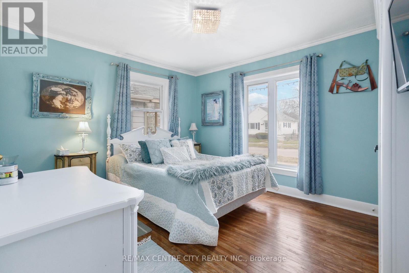227 Oakland Avenue, London East (East M), Ontario  N5W 4J2 - Photo 25 - X12077400