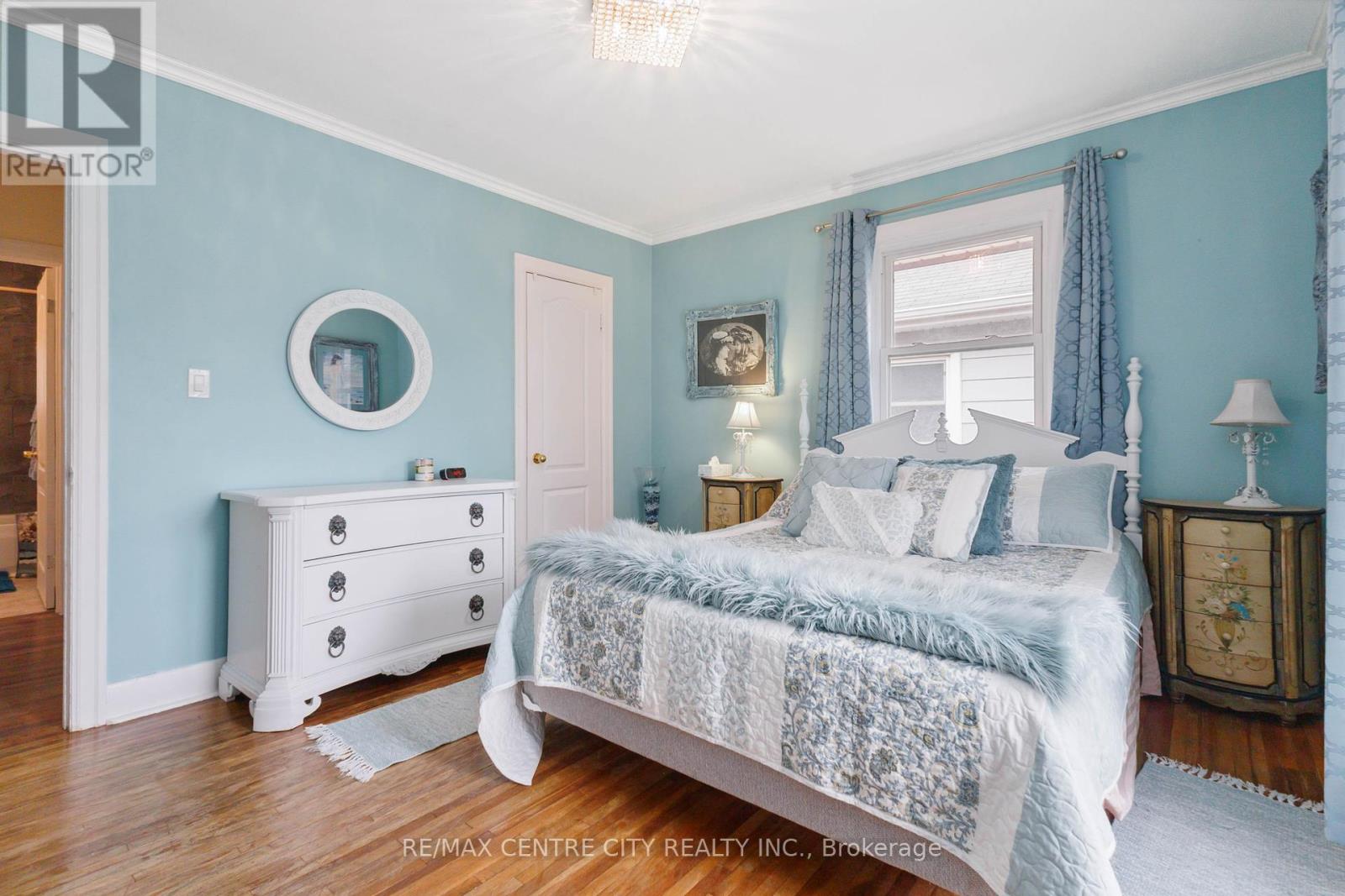 227 Oakland Avenue, London East (East M), Ontario  N5W 4J2 - Photo 26 - X12077400
