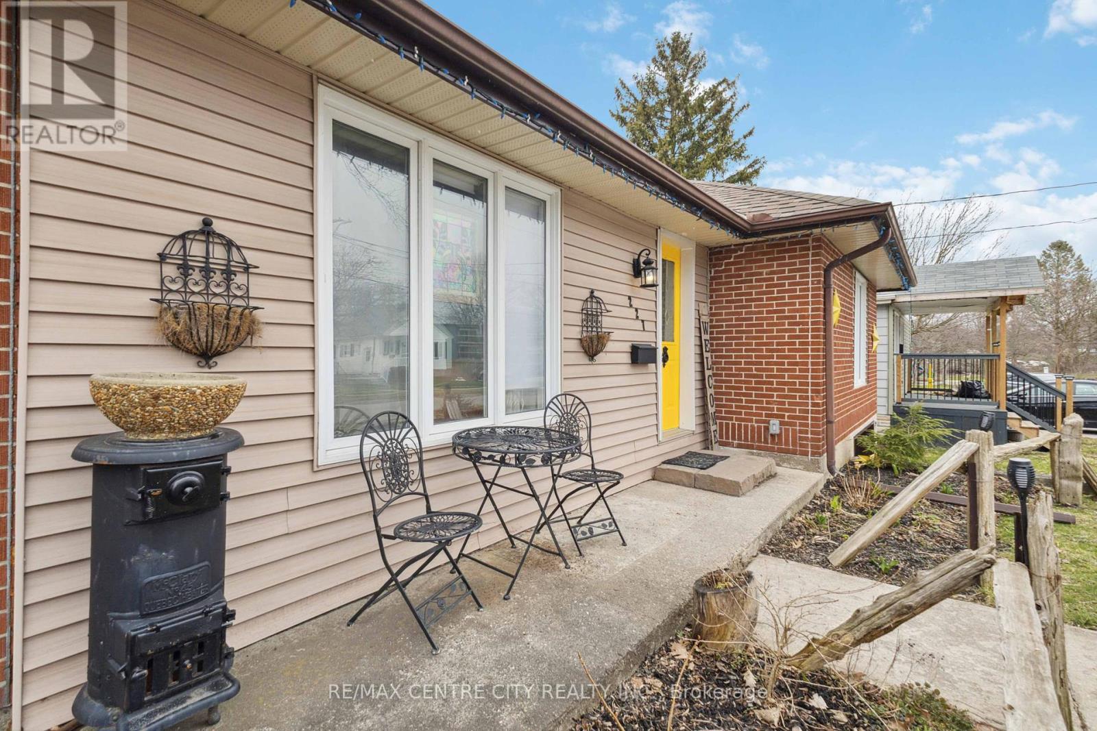 Property at 227 OAKLAND AVENUE image 4