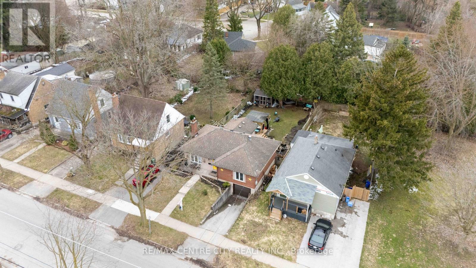 227 Oakland Avenue, London East (East M), Ontario  N5W 4J2 - Photo 43 - X12077400