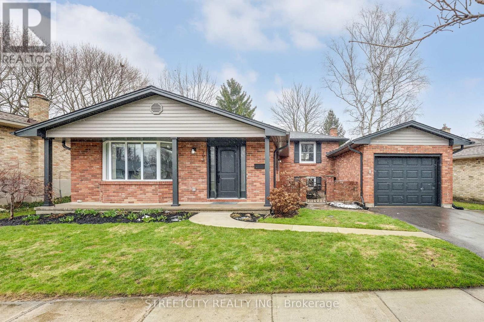 793 Grenfell Drive