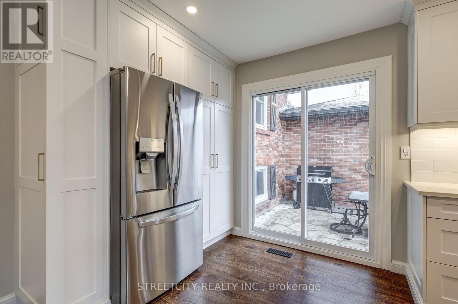 Photo 12 of 50 for 793 Grenfell Drive