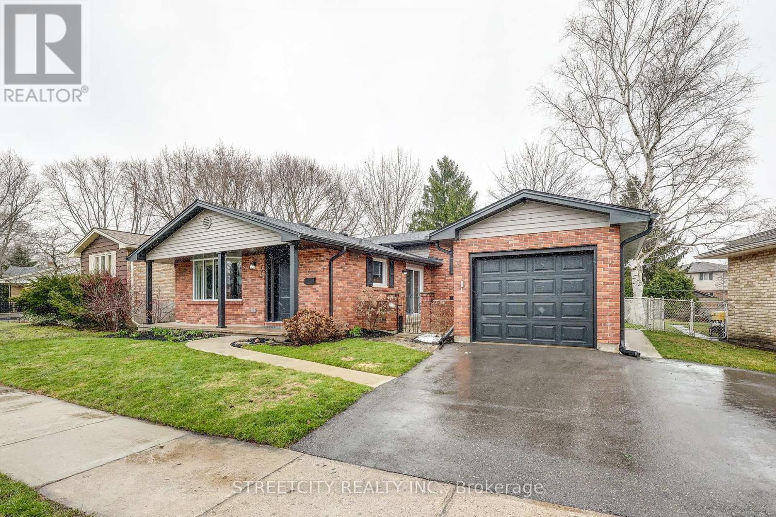 Photo 2 of 50 for 793 Grenfell Drive