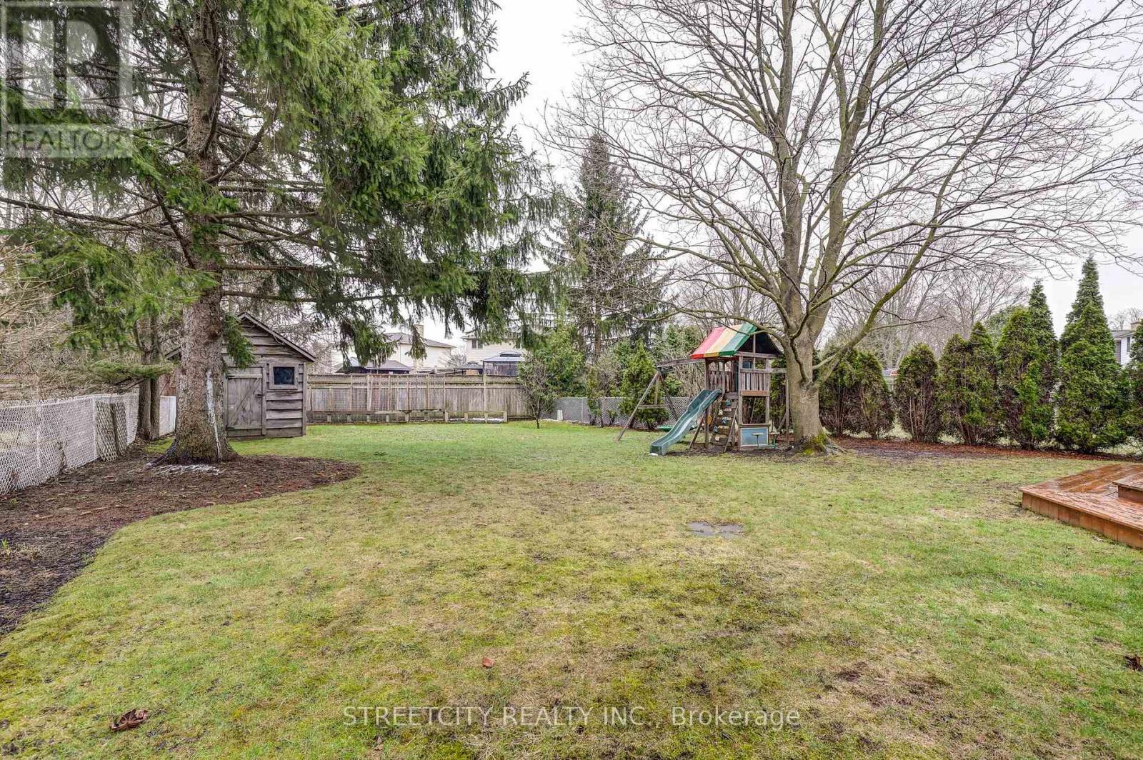 Photo 5 of 50 for 793 Grenfell Drive