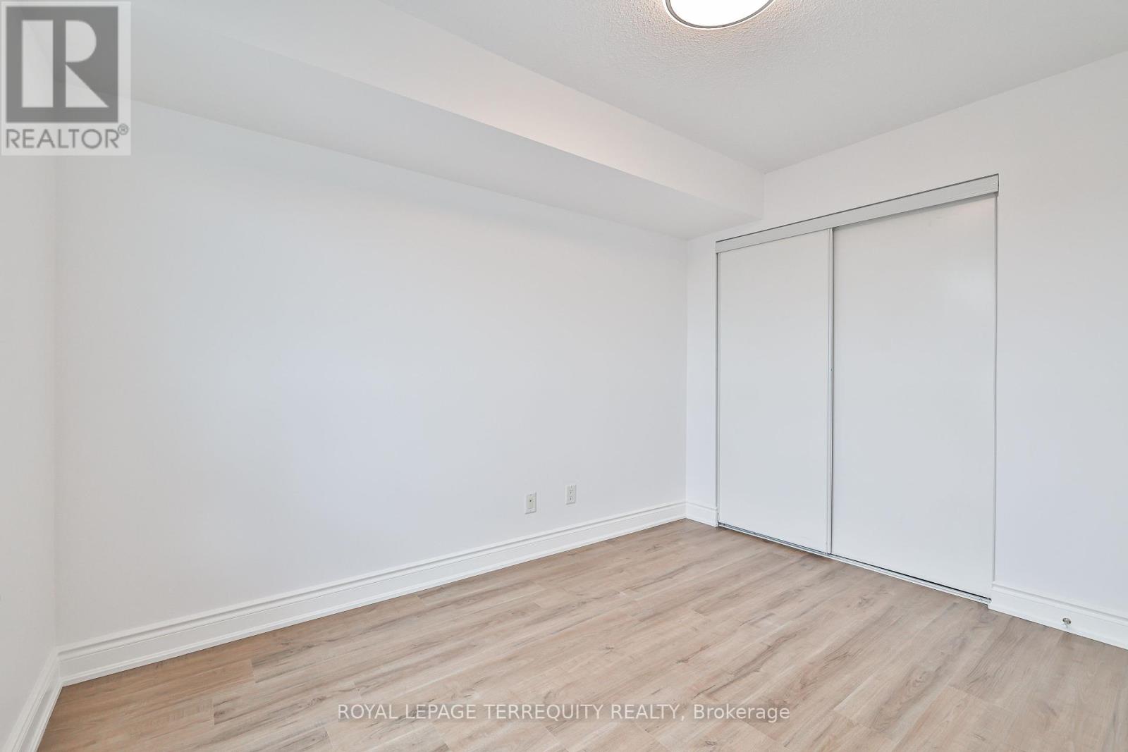 2411 - 15 Greenview Avenue, Toronto, Ontario  M2M 4M7 - Photo 31 - C12077340