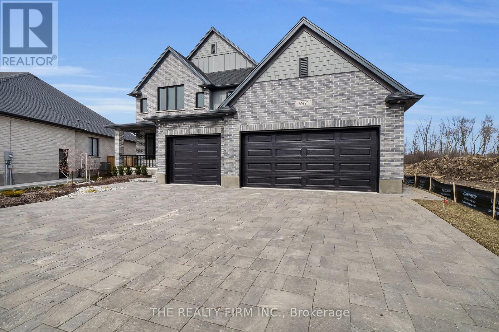 Property at 948 EAGLETRACE DRIVE image 2