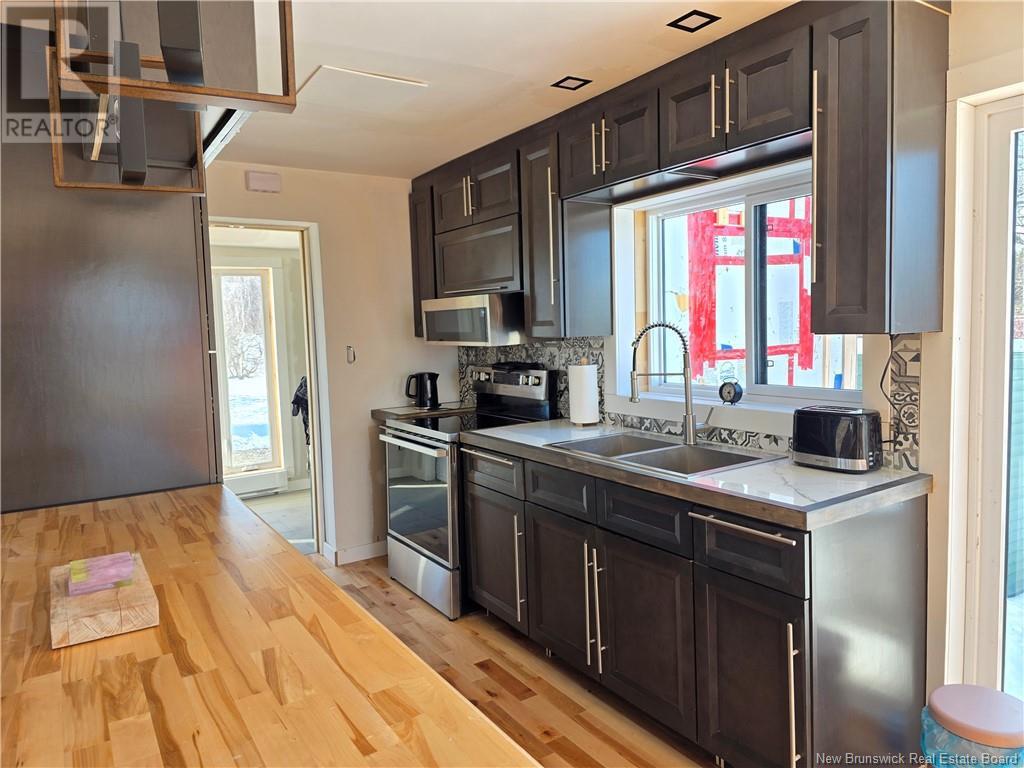 Property at 39 Brideau image 2
