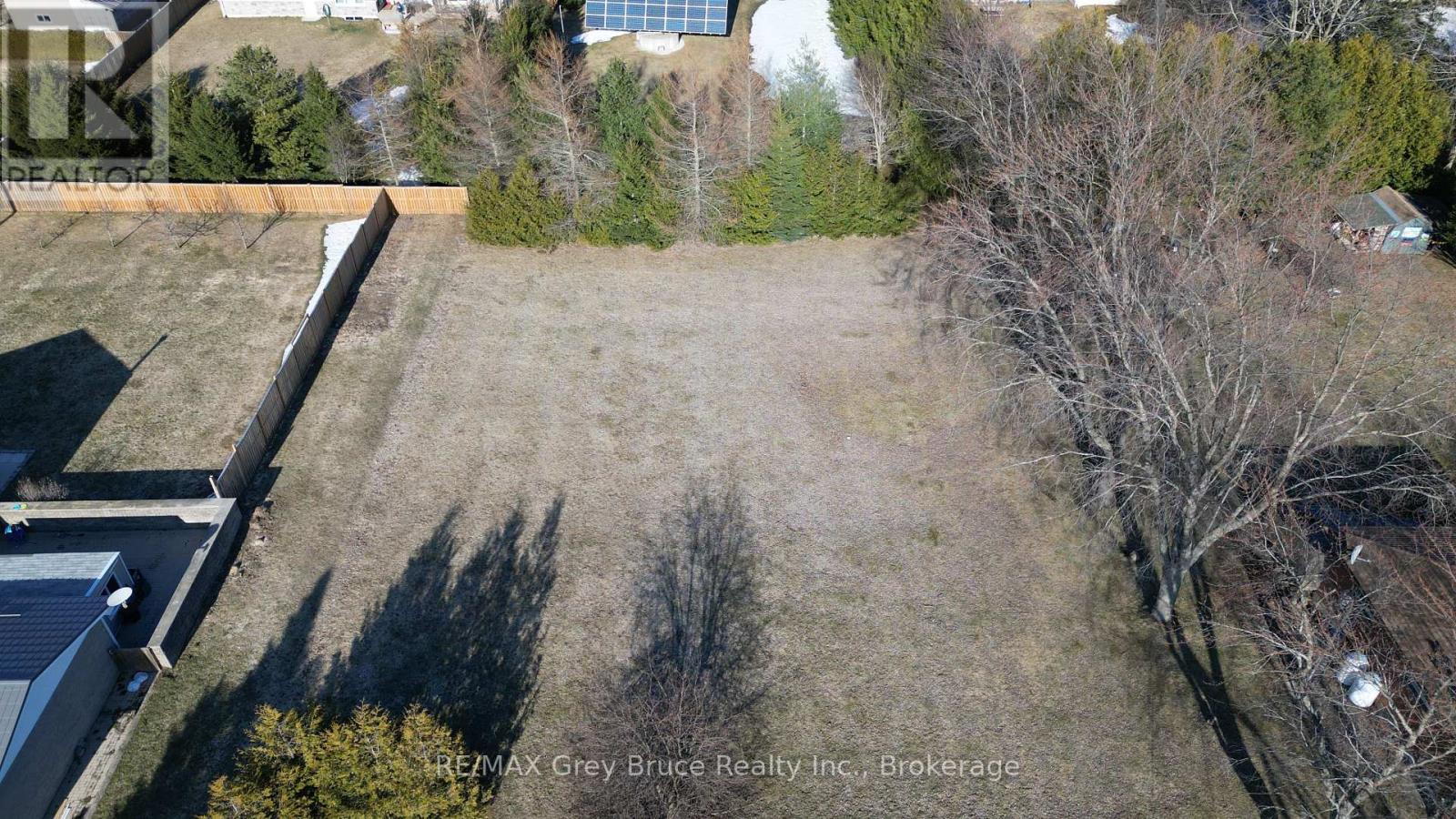 15 Bayfield Street, Northern Bruce Peninsula, Ontario  N0H 1W0 - Photo 10 - X12077406