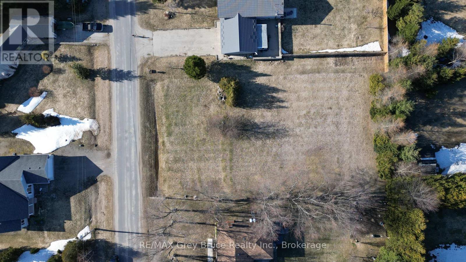 15 Bayfield Street, Northern Bruce Peninsula, Ontario  N0H 1W0 - Photo 11 - X12077406