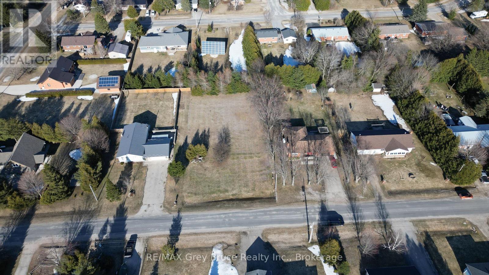15 Bayfield Street, Northern Bruce Peninsula, Ontario  N0H 1W0 - Photo 14 - X12077406