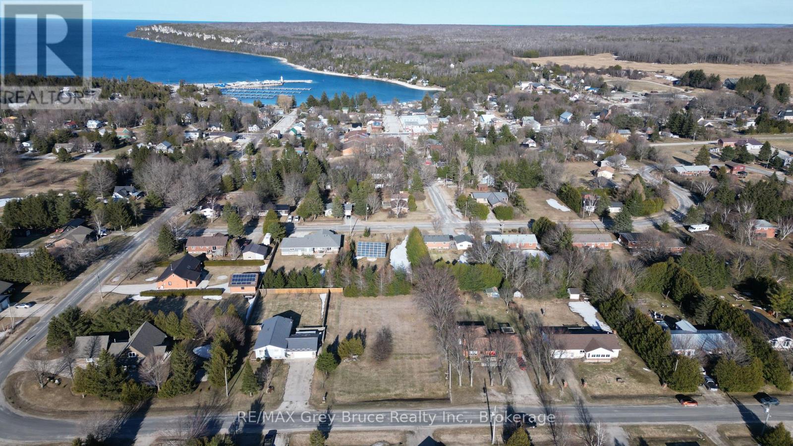 15 Bayfield Street, Northern Bruce Peninsula, Ontario  N0H 1W0 - Photo 15 - X12077406