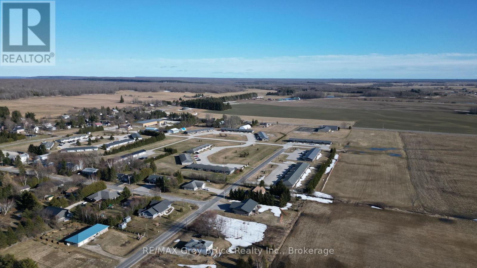 15 Bayfield Street, Northern Bruce Peninsula, Ontario  N0H 1W0 - Photo 17 - X12077406