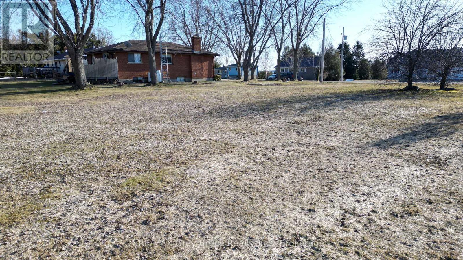 15 Bayfield Street, Northern Bruce Peninsula, Ontario  N0H 1W0 - Photo 27 - X12077406