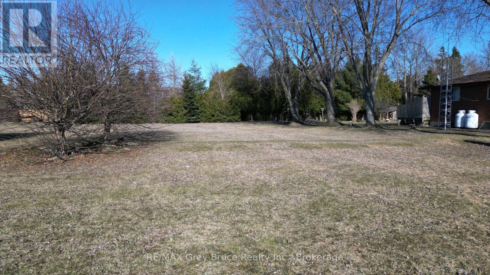 15 Bayfield Street, Northern Bruce Peninsula, Ontario  N0H 1W0 - Photo 7 - X12077406