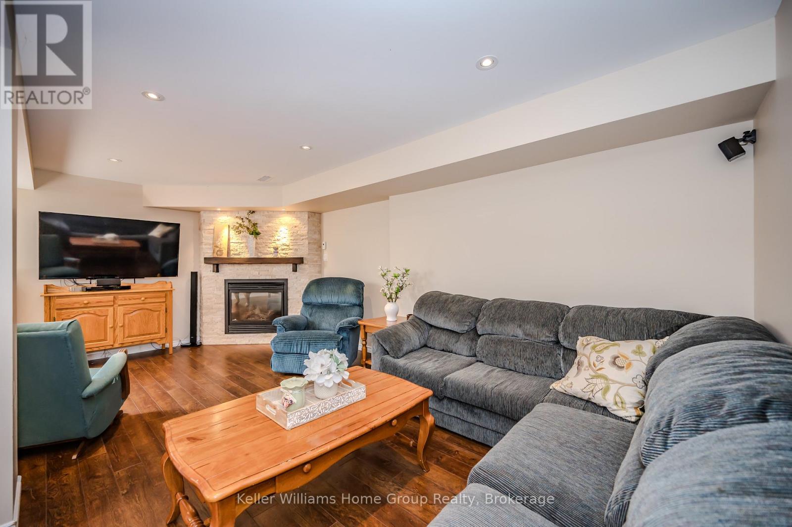 58 Frasson Drive, Guelph, Ontario  N1E 7J8 - Photo 36 - X12077474