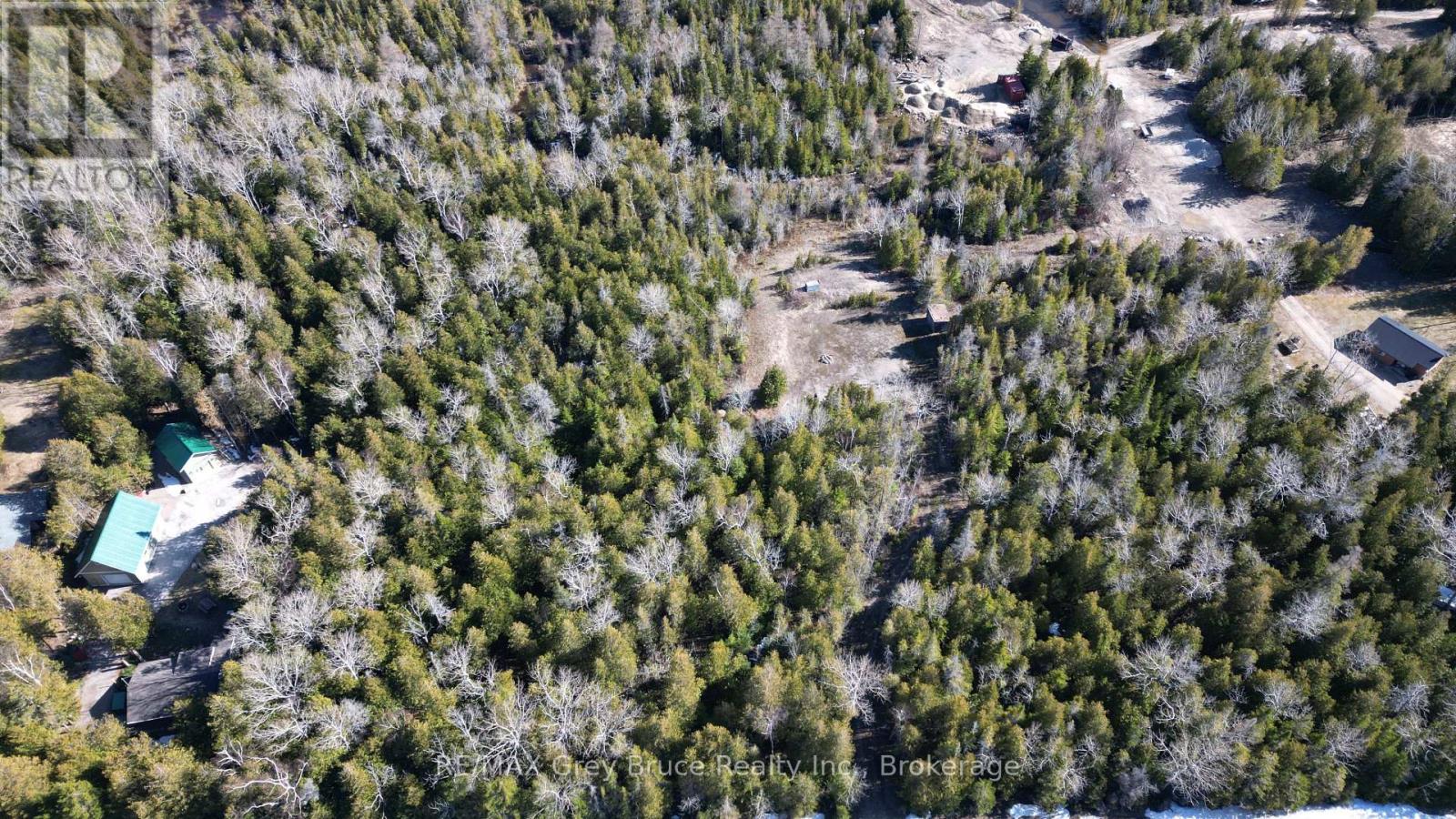 743 Spry Road, Northern Bruce Peninsula, Ontario  N0H 1W0 - Photo 14 - X12077494
