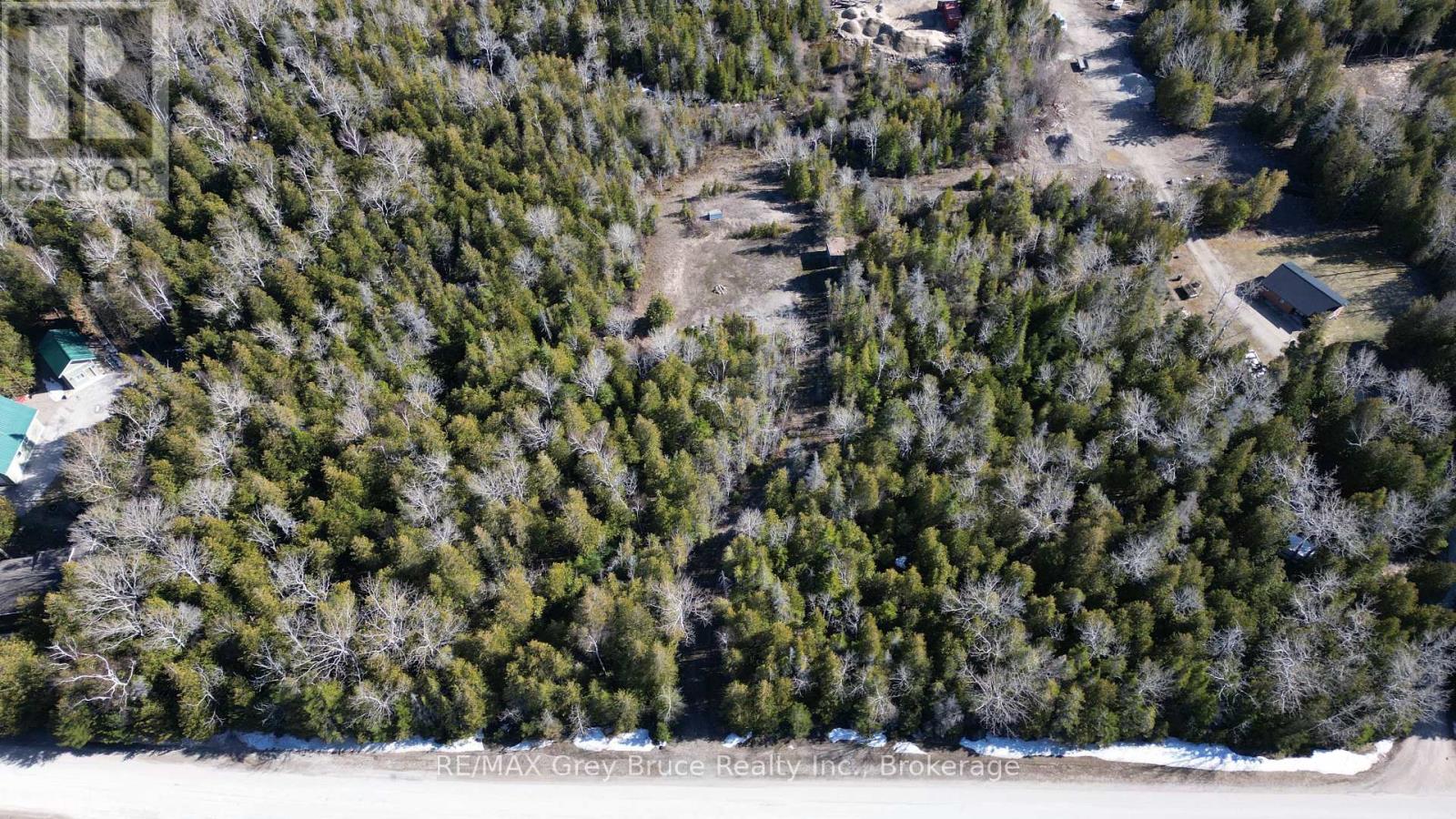 743 Spry Road, Northern Bruce Peninsula, Ontario  N0H 1W0 - Photo 16 - X12077494