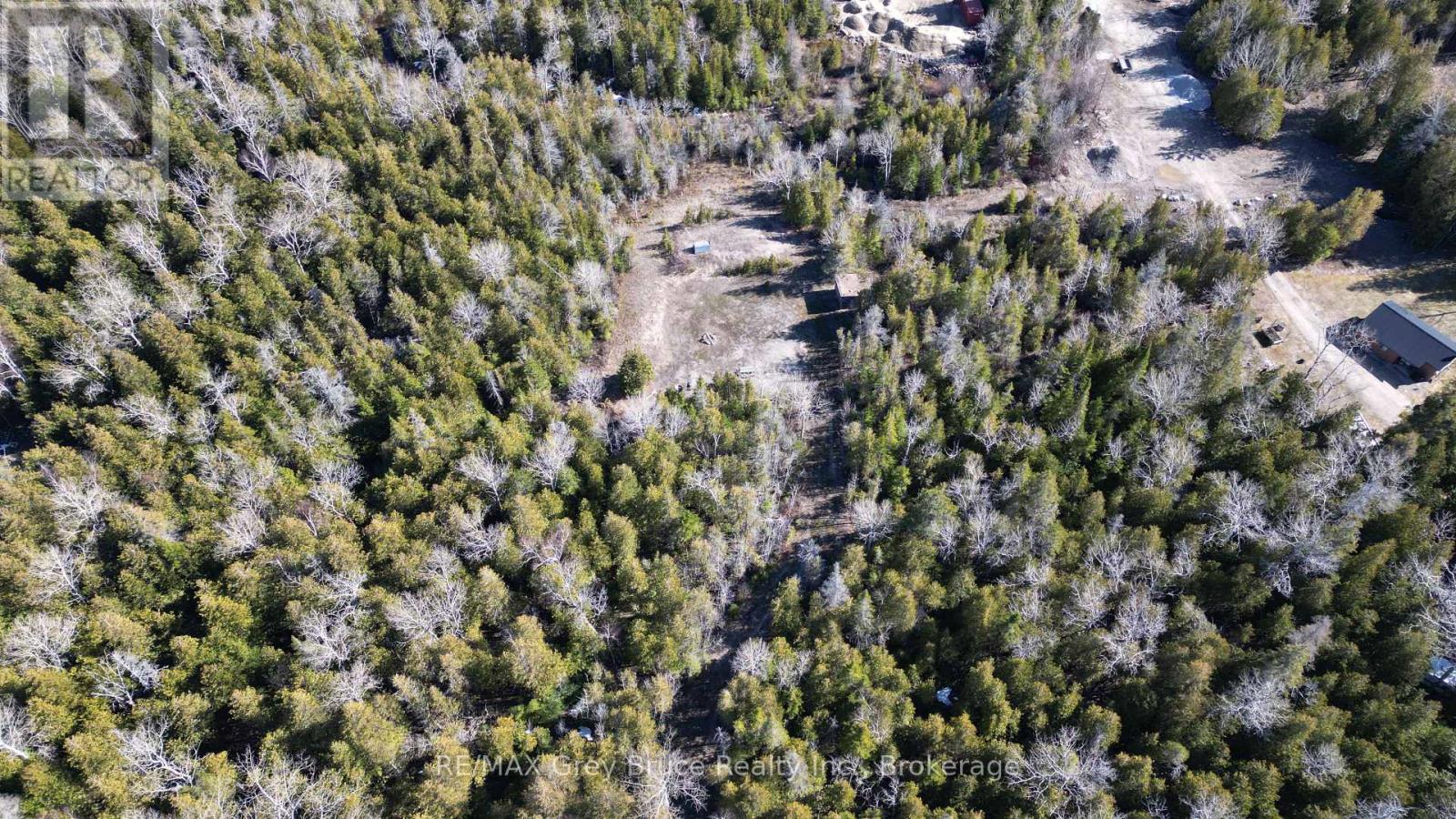 743 Spry Road, Northern Bruce Peninsula, Ontario  N0H 1W0 - Photo 17 - X12077494