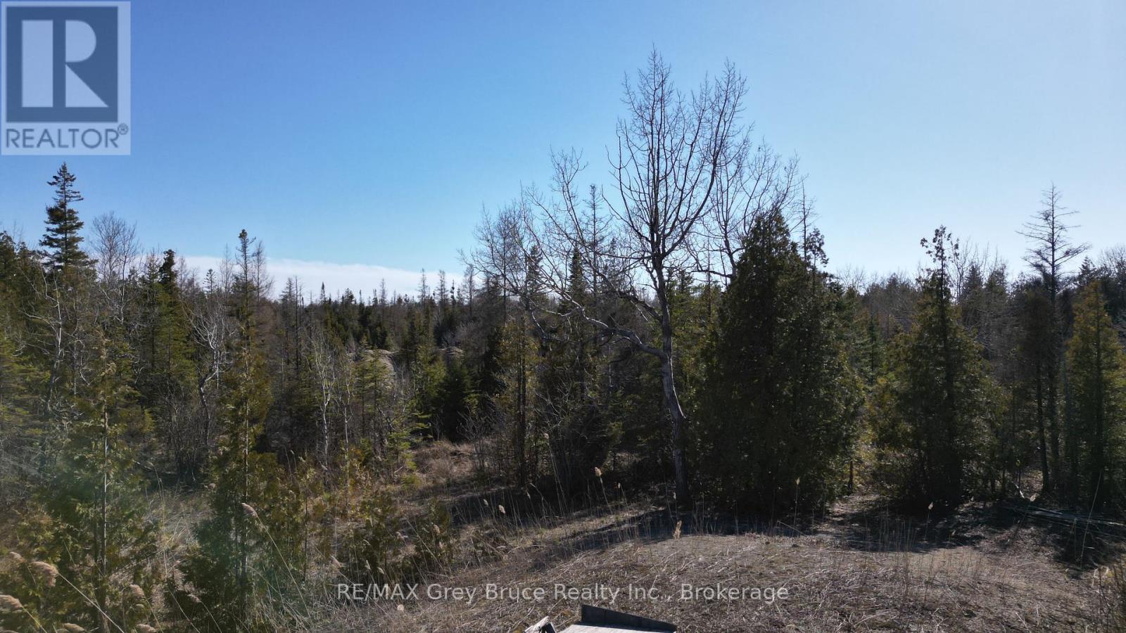 743 Spry Road, Northern Bruce Peninsula, Ontario  N0H 1W0 - Photo 2 - X12077494