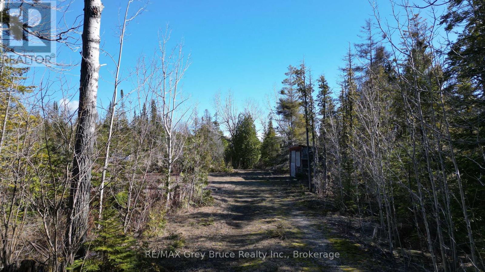 743 Spry Road, Northern Bruce Peninsula, Ontario  N0H 1W0 - Photo 29 - X12077494
