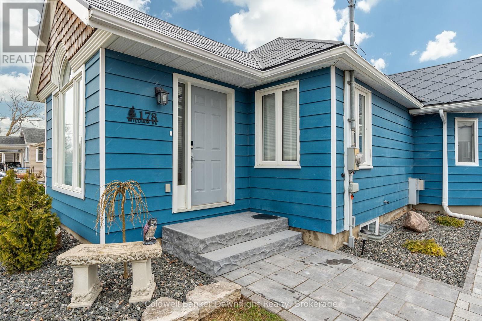 178 William Street, South Huron, Ontario  N0M 1S2 - Photo 2 - X12077520