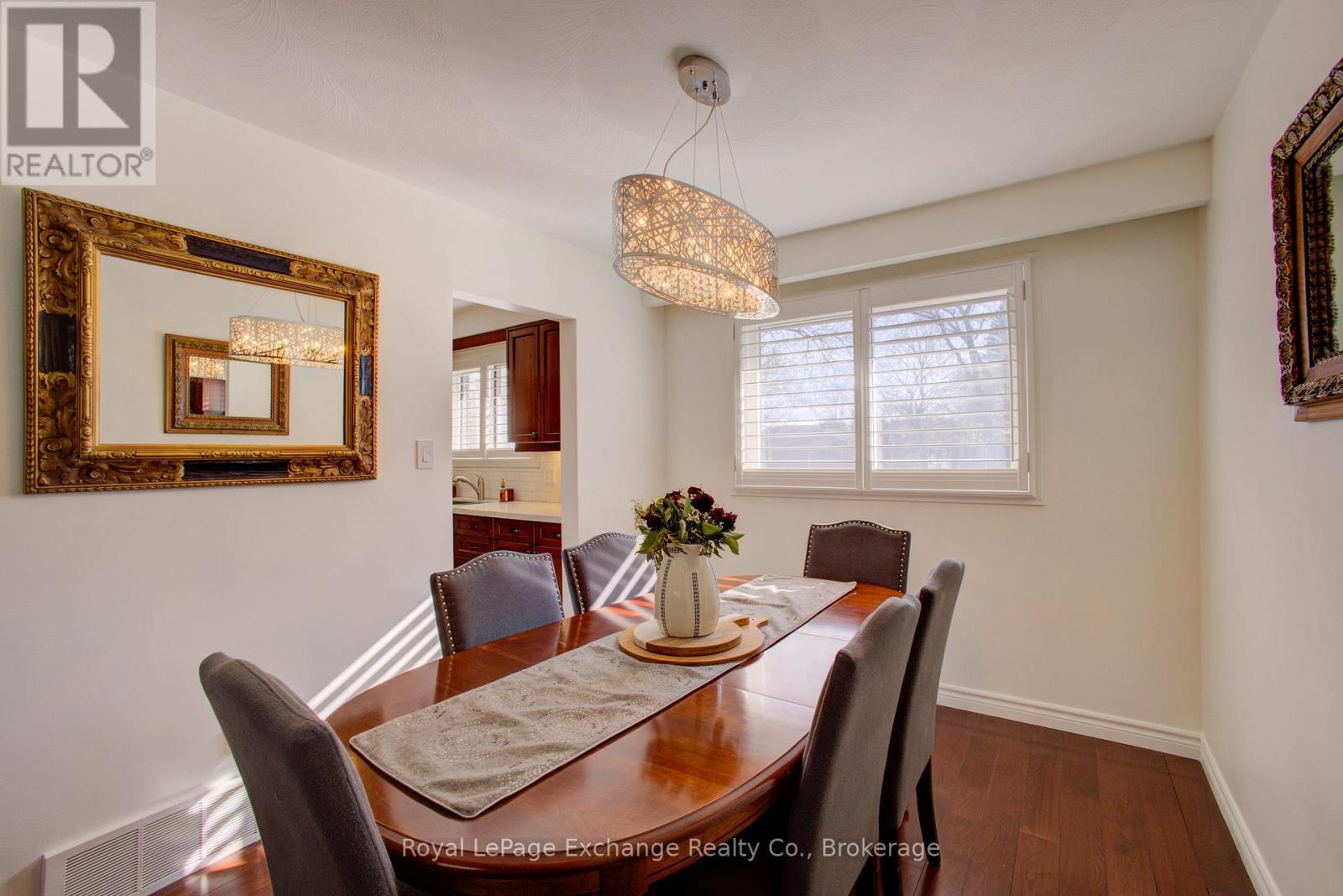 9 Orchard Avenue, Hamilton, Ontario  L9H 4A1 - Photo 10 - X12077540