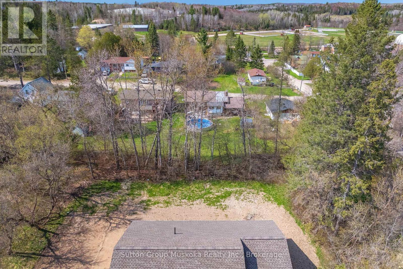 485 High Street S, Burk's Falls, Ontario  P0A 1C0 - Photo 36 - X12077553