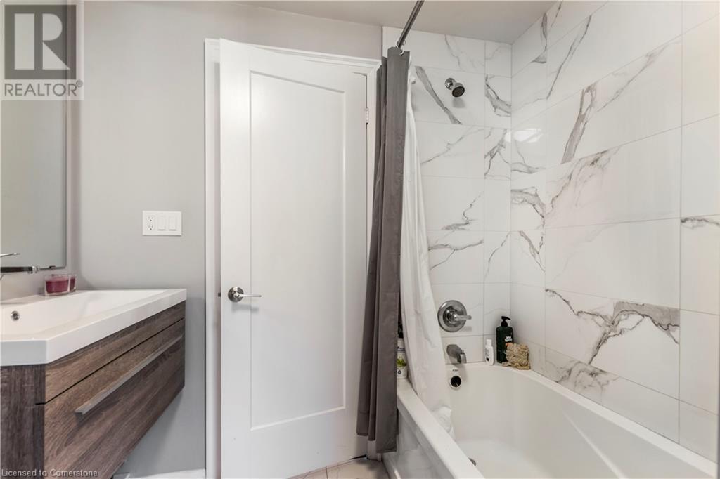 144 Wellington Street N Unit# 2, Hamilton, Ontario  L8R 1N3 - Photo 13 - 40715933