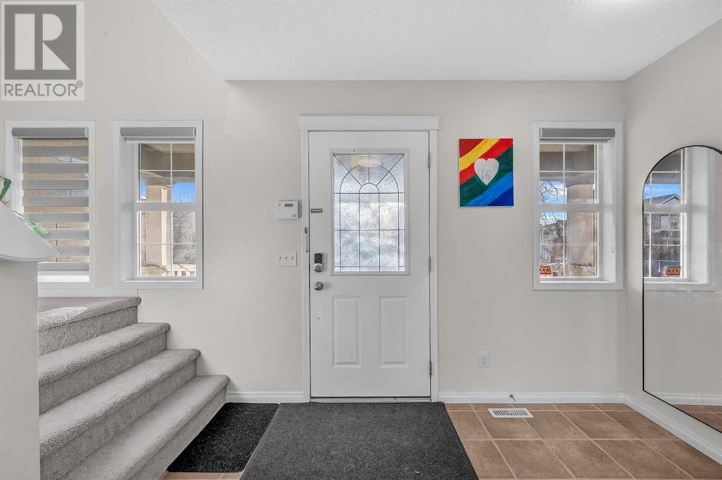 Property at 207 Covepark Place NE image 4