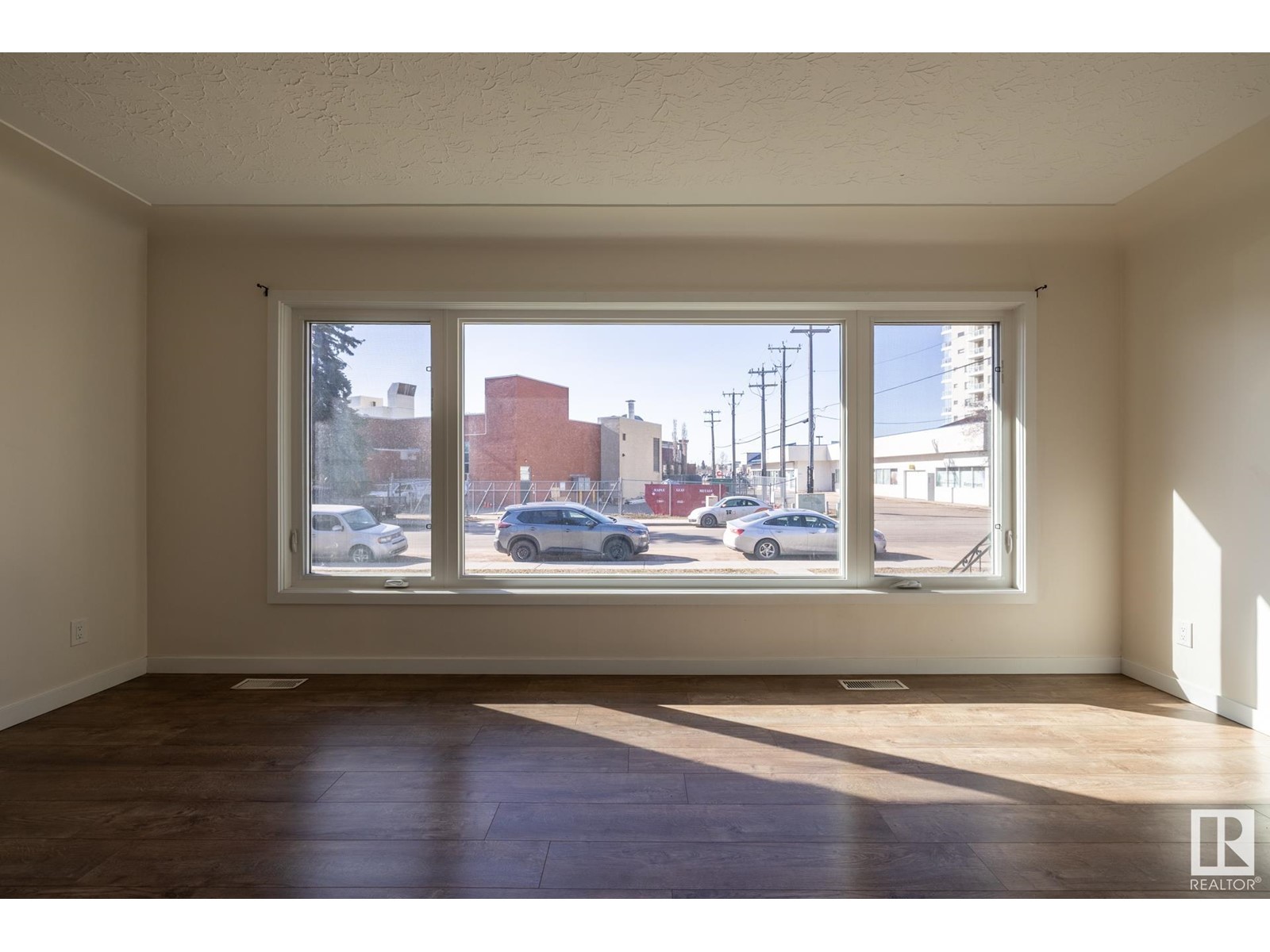 Property at 13236 115 AV NW image 4