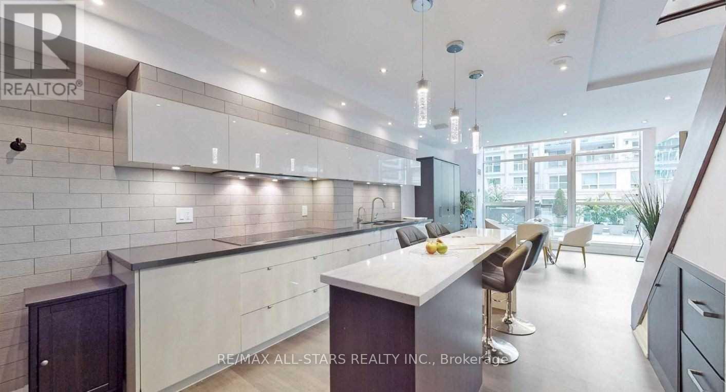 711/712 - 36 Blue Jays Way, Toronto, Ontario  M5V 3T3 - Photo 10 - C12077493