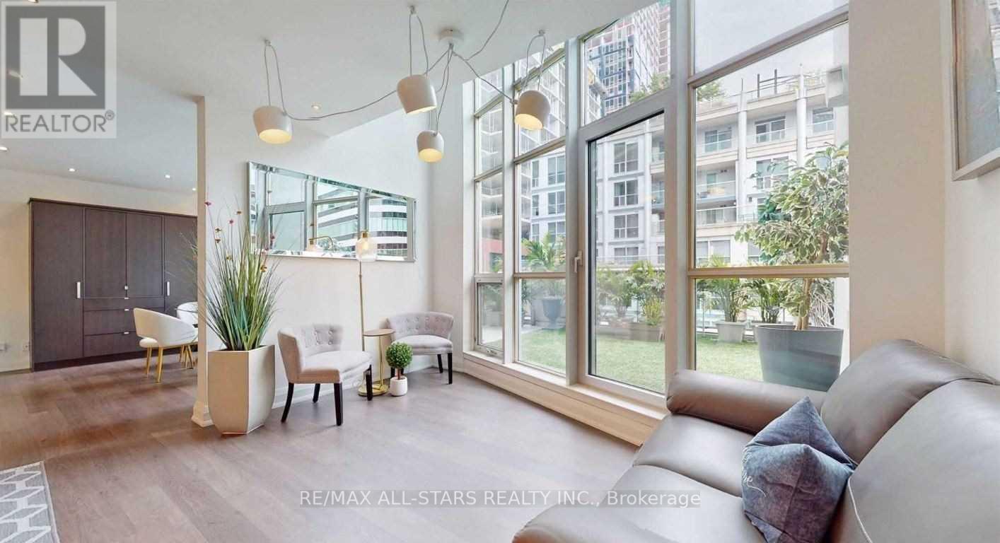 711/712 - 36 Blue Jays Way, Toronto, Ontario  M5V 3T3 - Photo 7 - C12077493