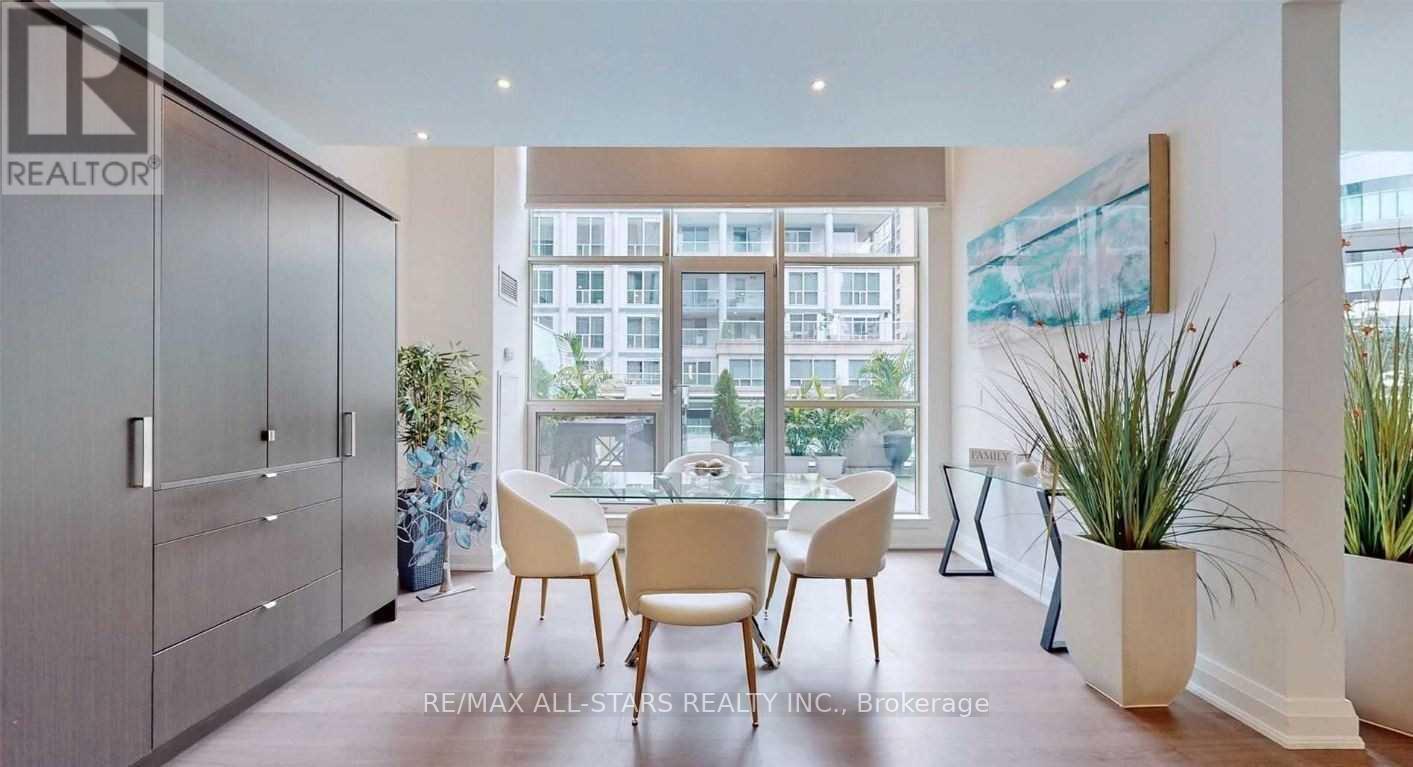 711/712 - 36 Blue Jays Way, Toronto, Ontario  M5V 3T3 - Photo 9 - C12077493
