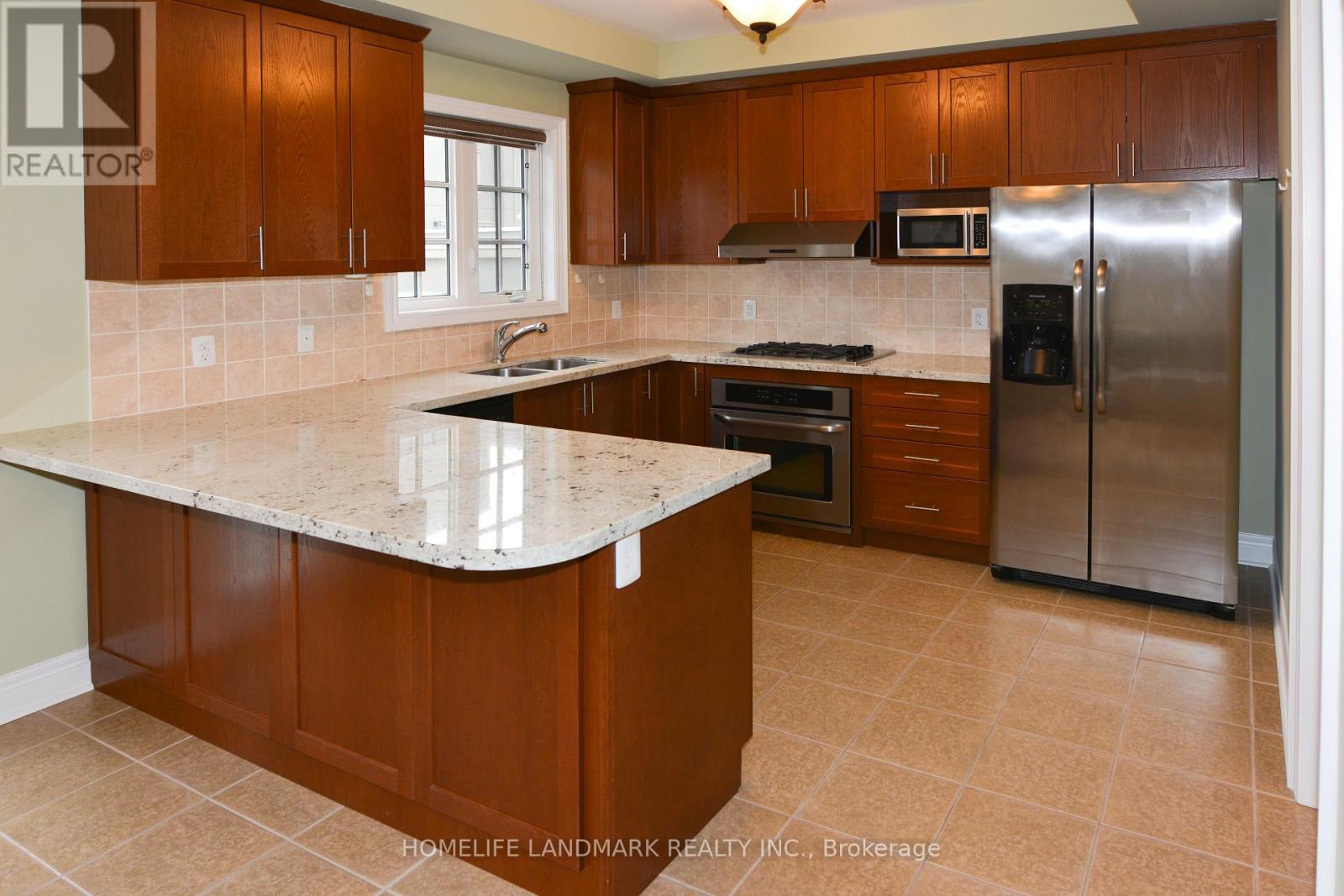 63 Rouge Valley Drive W, Markham, Ontario  L6G 0C1 - Photo 13 - N12077416