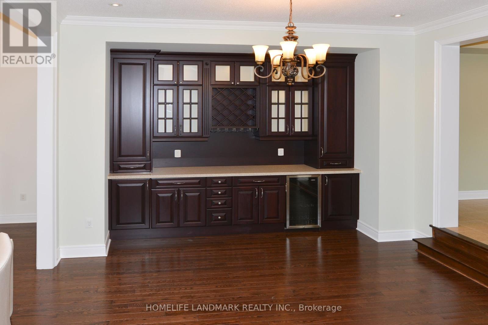 63 Rouge Valley Drive W, Markham, Ontario  L6G 0C1 - Photo 9 - N12077416