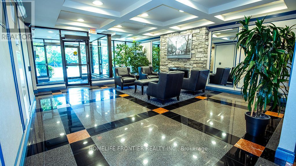 210 - 81 Townsgate Drive E, Vaughan, Ontario  L4J 8E6 - Photo 17 - N12077467