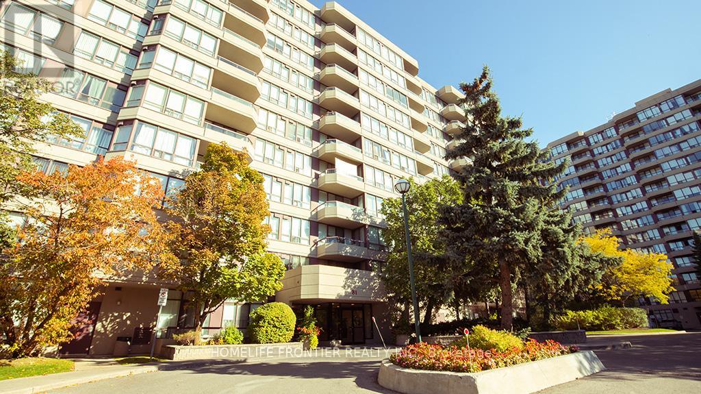 210 - 81 Townsgate Drive E, Vaughan, Ontario  L4J 8E6 - Photo 2 - N12077467